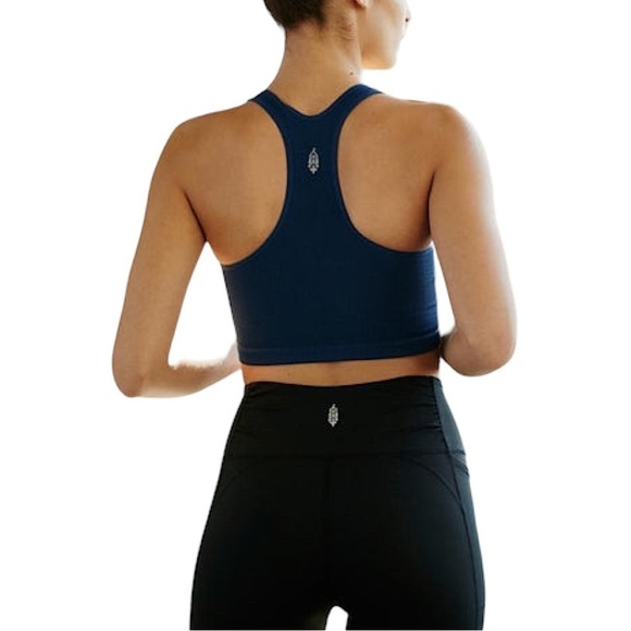 Free People Free Throw Crop Top Yoga Workout Sports Top Womens Size XS New - Picture 4 of 10